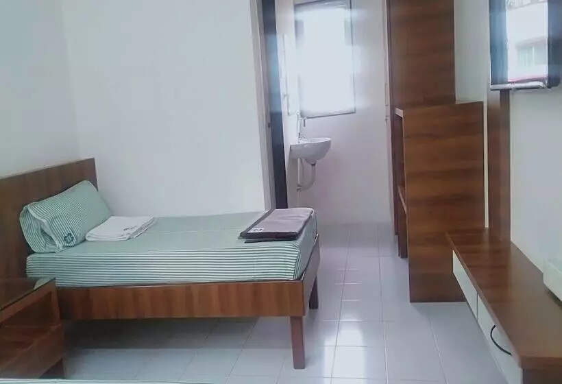 ホテル Choice Guest House Pune