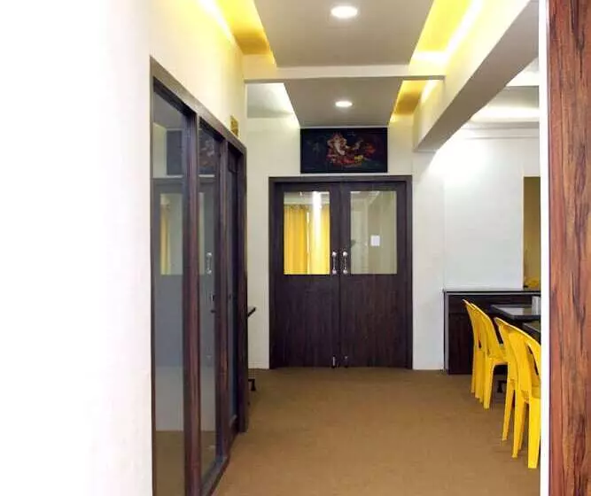 ホテル Choice Guest House Pune