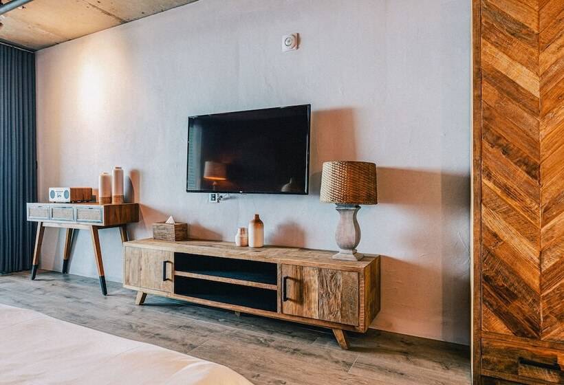 Hotel Tropical Hideaway