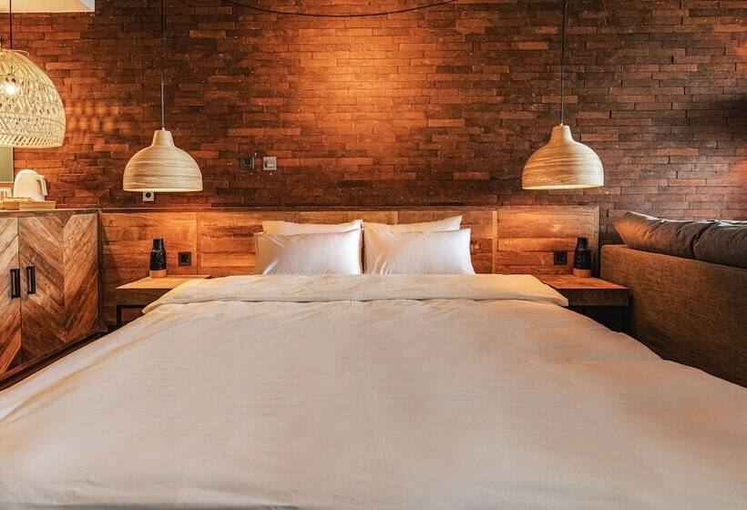 Hotel Tropical Hideaway