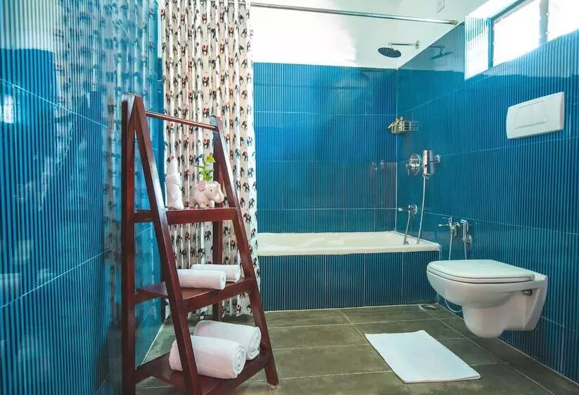 Hotelli Tuskers Hill By Poppys Anaikatti