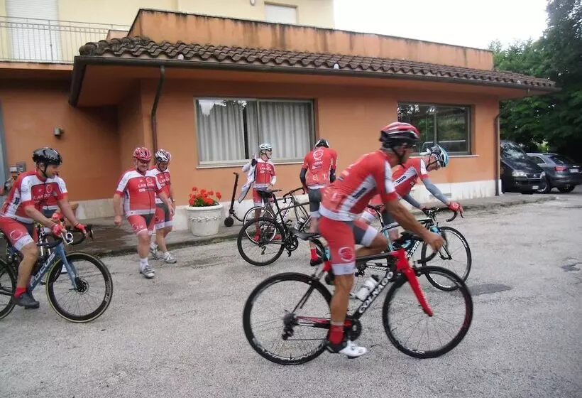 Aamiaismajoitus (B&B) Settecolli Sport Hostel   Double Room 105