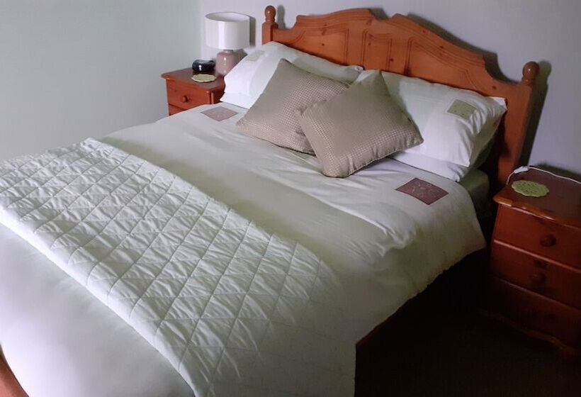 Henblas Holiday Cottage