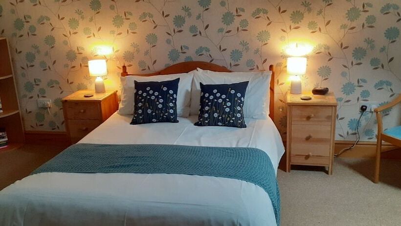 Henblas Holiday Cottage