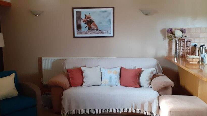 Henblas Holiday Cottage