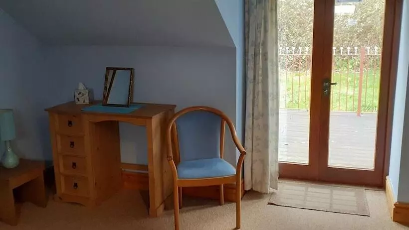 Henblas Holiday Cottage