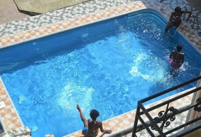 پانسیون Bojelene Guest House