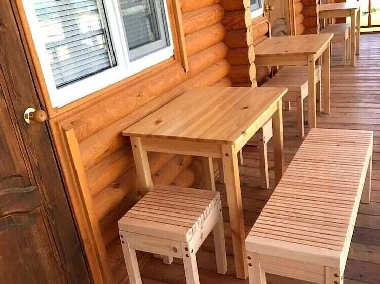 Majatalo Guest House Semeyniy