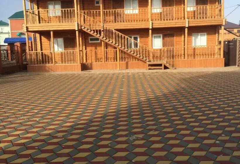 Majatalo Guest House Semeyniy