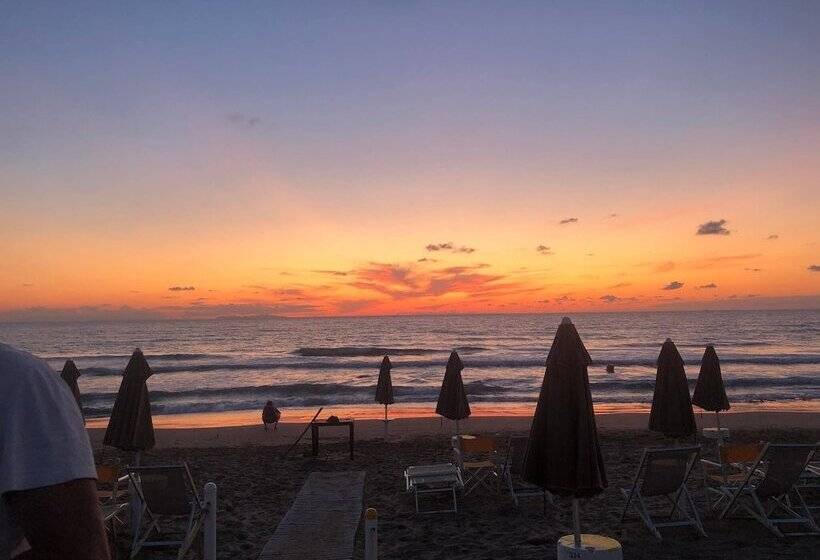 酒店 On Holiday Between Sky And Sea Geco Di Campiglia Pet Friendly Big Garden