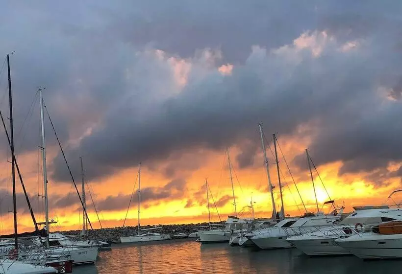 ホテル On Holiday Between Sky And Sea Geco Di Campiglia Pet Friendly Big Garden