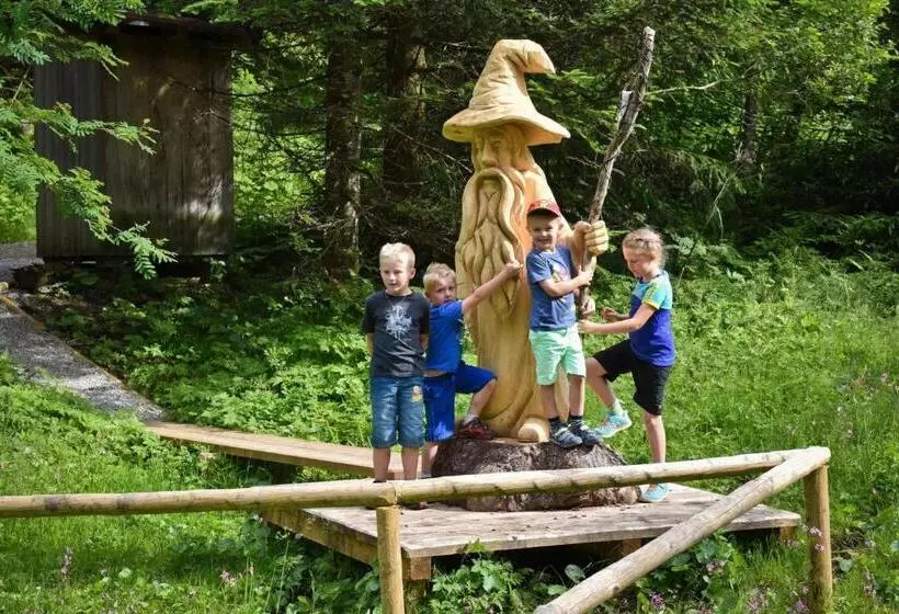 مبيت وإفطار Das Luggi Appartements