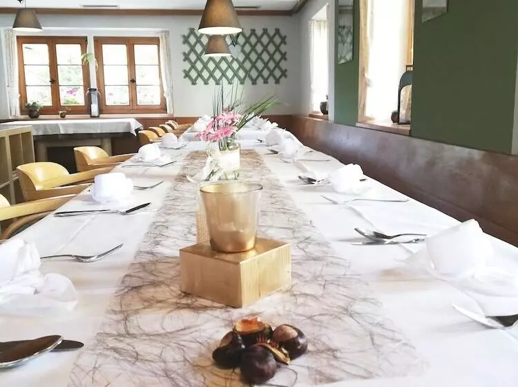 Bed and Breakfast Gasthof Falkeis