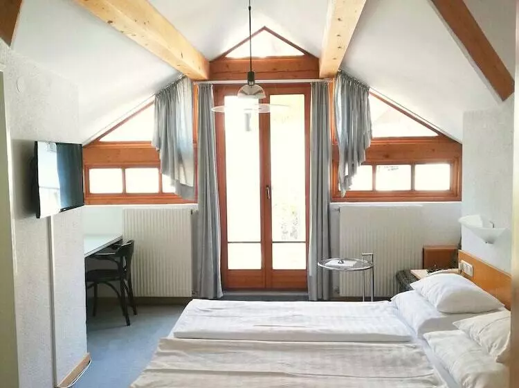 Bed and Breakfast Gasthof Falkeis