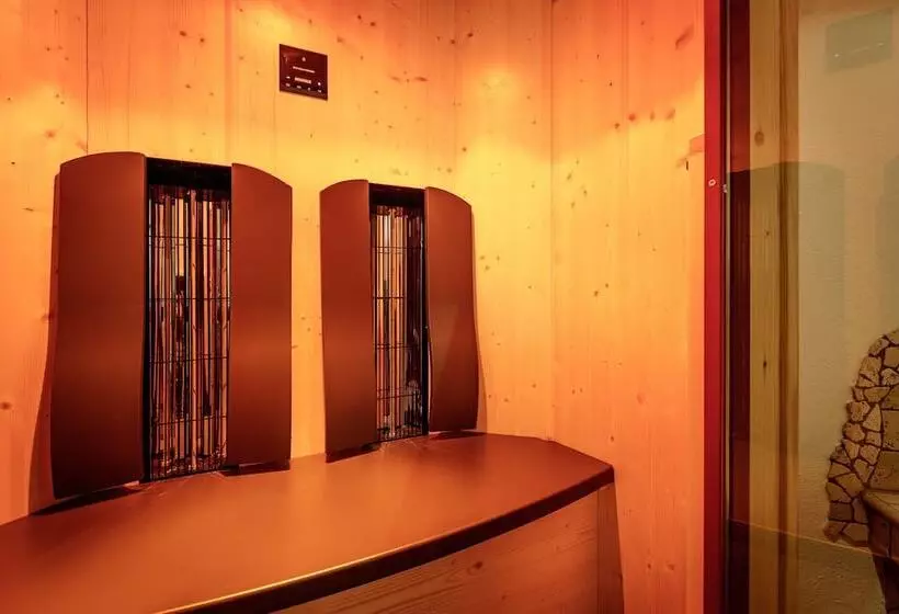 تختخواب و صبحانه Pension Edelweiss