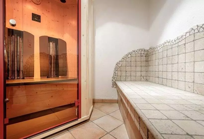 تختخواب و صبحانه Pension Edelweiss