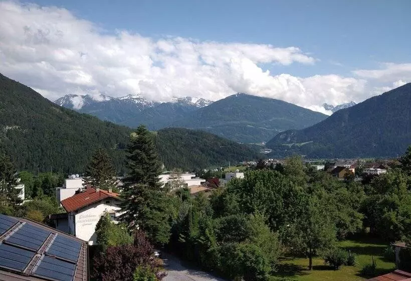 ベッドアンドブレックファースト Pension Weirather