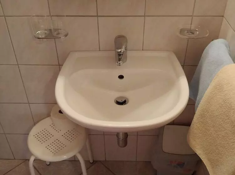 ベッドアンドブレックファースト Pension Weirather