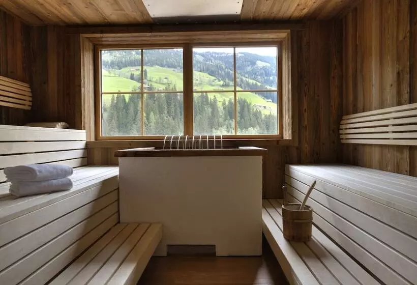 ホテル 4s Galtenberg Resort