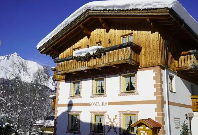 Отель Rosenhof  Premium Apartments & Erlebnisbauernhof