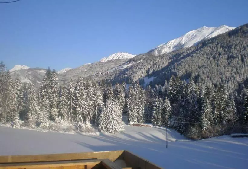 Отель Gasthof Pension Waldfriede