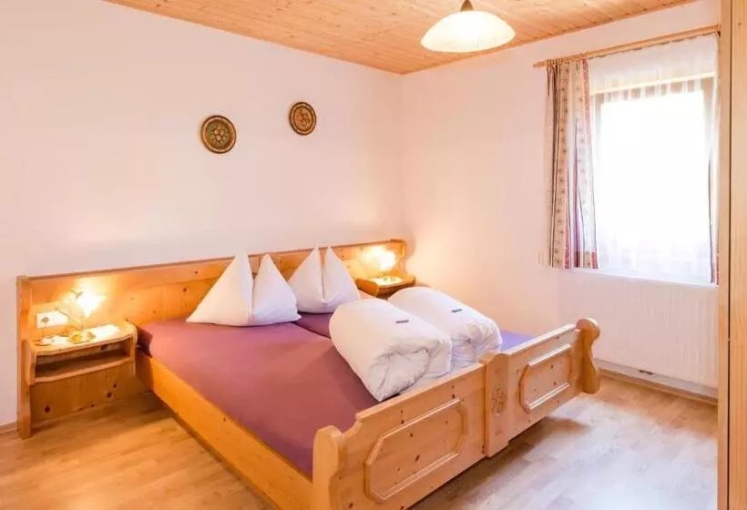 Отель Gasthof Pension Waldfriede