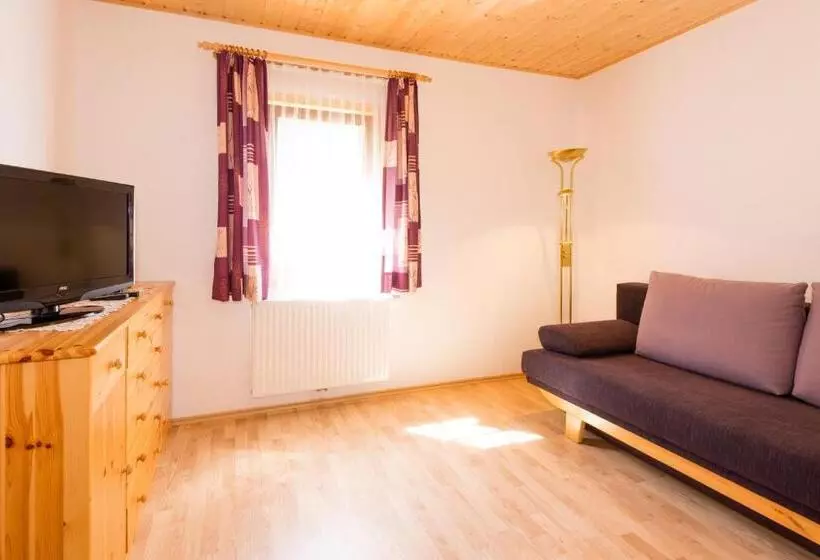 Отель Gasthof Pension Waldfriede