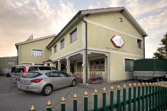 بنسيون Biergasthof Riedberg