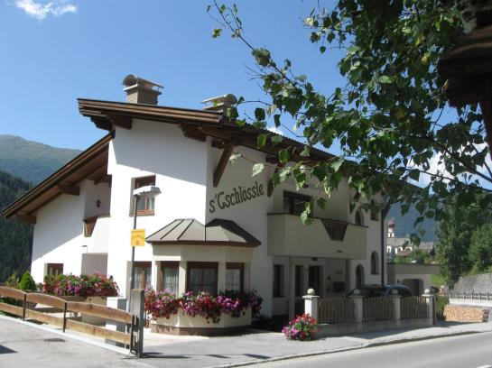 فندق Gschlössle