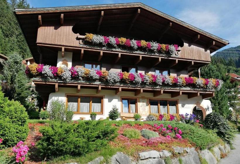 فندق Haus Daniela