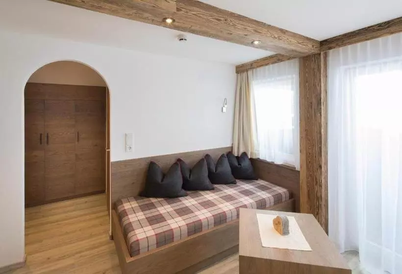 Отель Pension Rofan