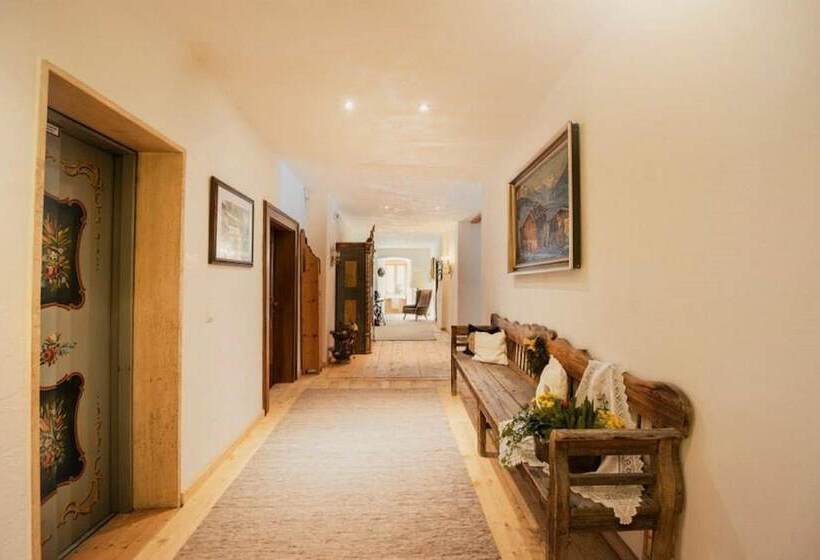 בית מלון כפרי Hoferwirt