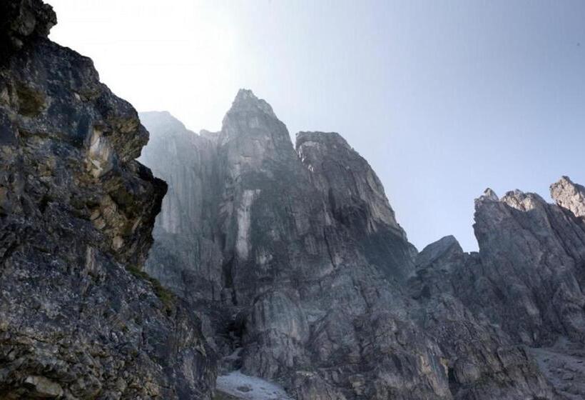 בית מלון כפרי Hoferwirt