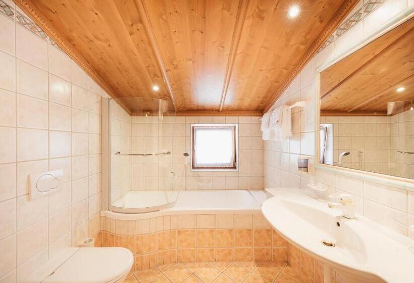 בית מלון כפרי Hoferwirt