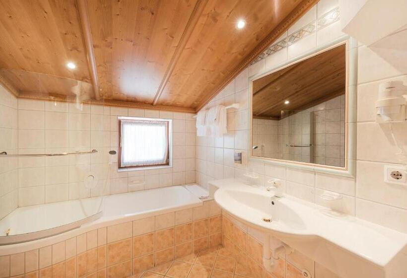 בית מלון כפרי Hoferwirt