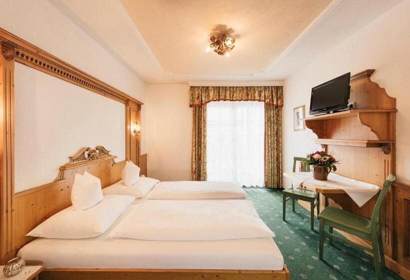 בית מלון כפרי Hoferwirt