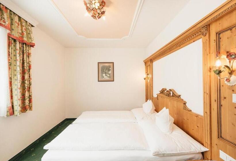 בית מלון כפרי Hoferwirt