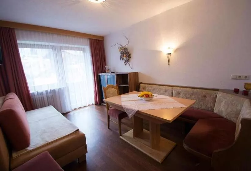 Отель Pension Bartlhof