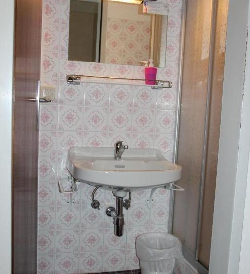 فندق Pension Concordia