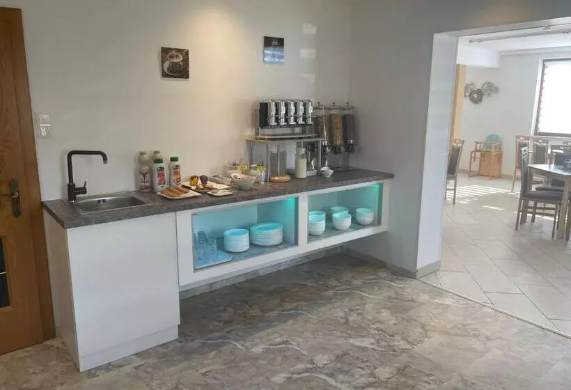 Отель Pension Ferienwohnung Rotar