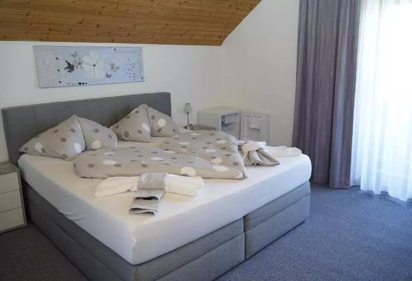 Отель Pension Ferienwohnung Rotar