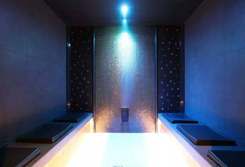 Otel Schwarzer Adler