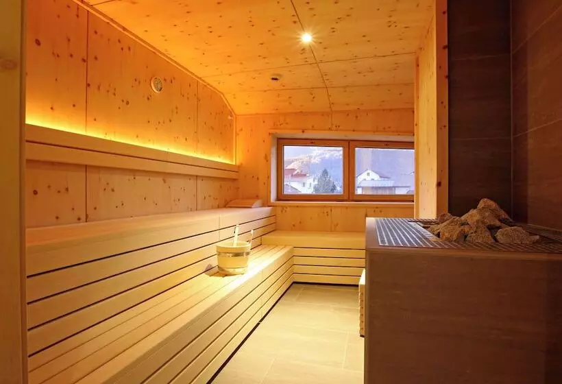 Otel Schwarzer Adler