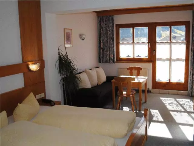 酒店 Sonnenhof Apartments & Zimmer