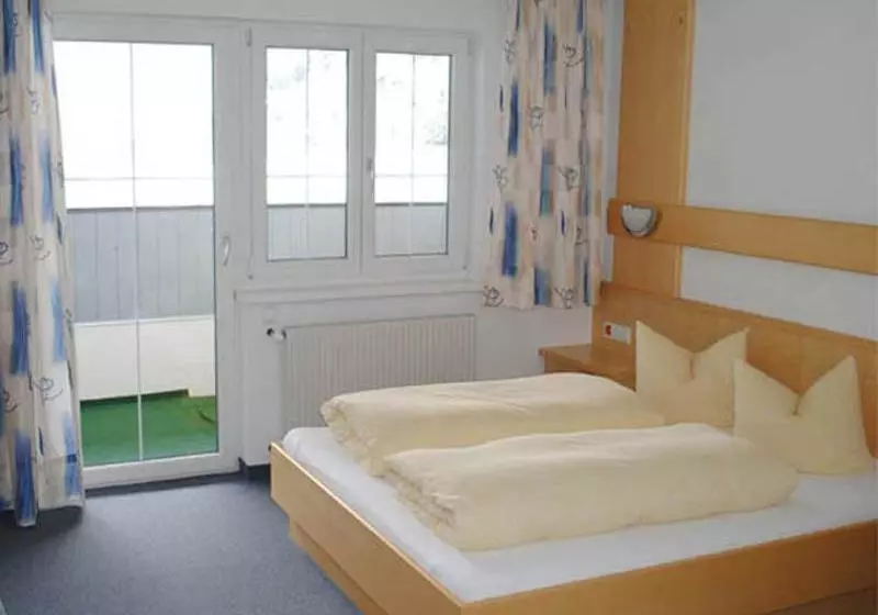 酒店 Sonnenhof Apartments & Zimmer