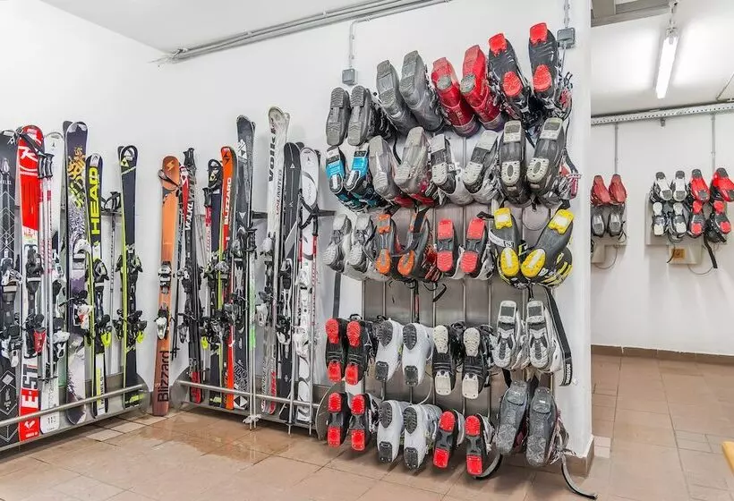 호텔 Sylvia By Skinetworks