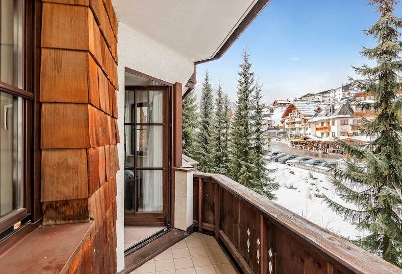 فندق Sylvia By Skinetworks