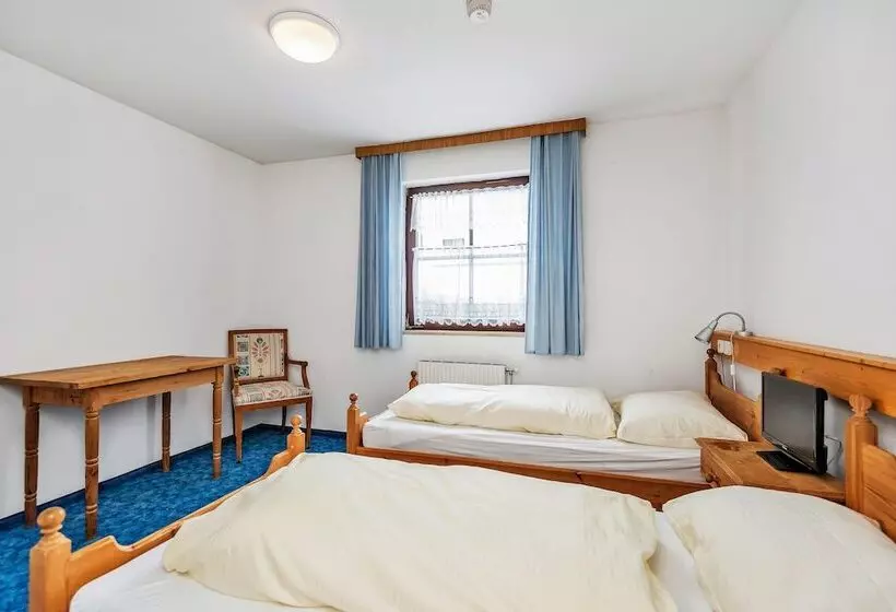 호텔 Sylvia By Skinetworks