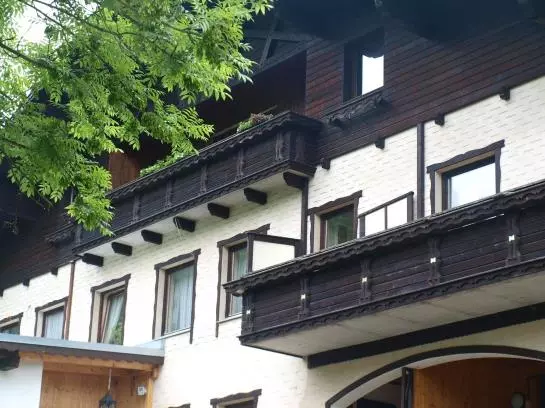 Отель Windhager Kores