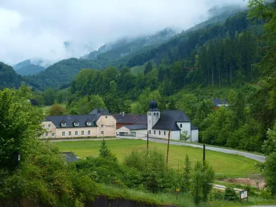 Отель Windhager Kores